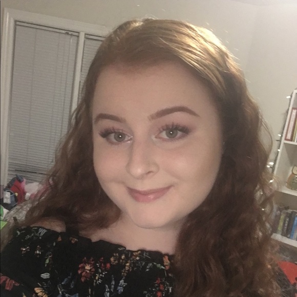 Meet your Posher, Missy - Picture 1 of 1